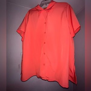 Women’s polyester shirt, size 3x